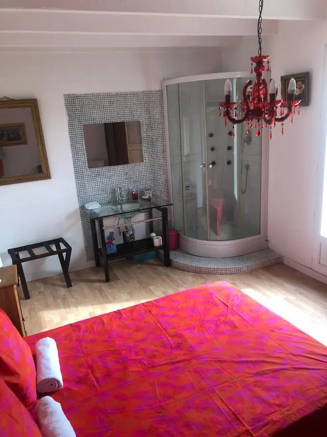 Le Cigalon Bed & Breakfast Mallemort